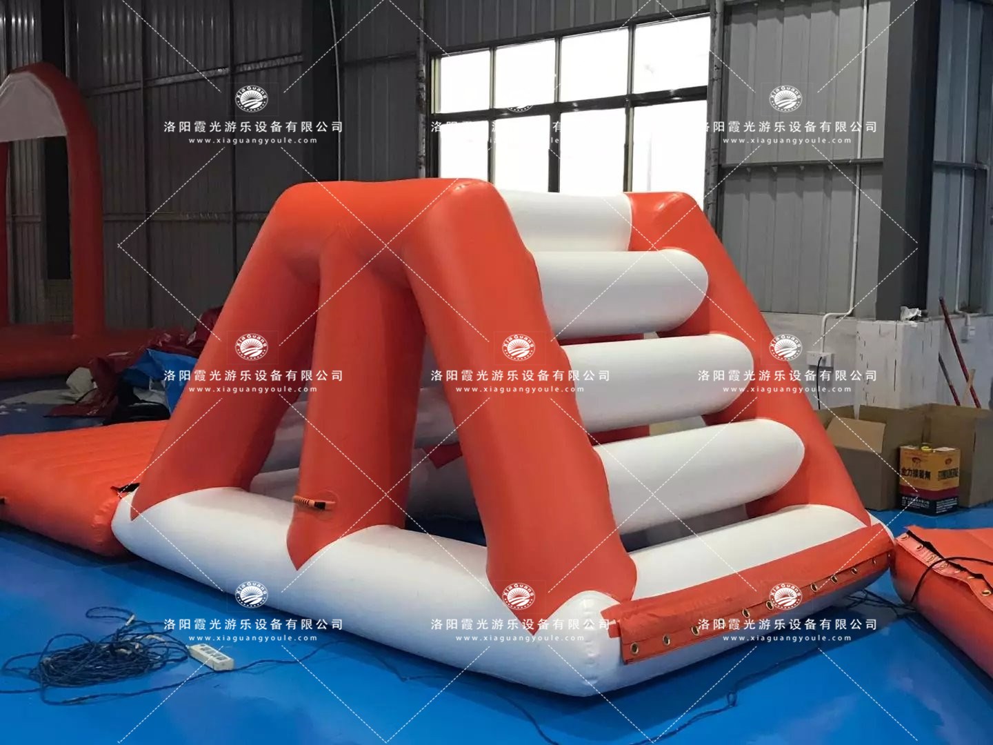 雄关区水上闯关设施